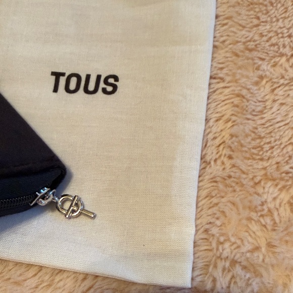 TOUS Velvet Jewelry Pounch Travel Organizer Black Ivory With Dust Bag - Picture 9 of 11